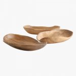 Natuurlijk gevormde teakhouten schaal