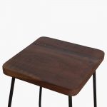 Factory kruk met kruisvoet