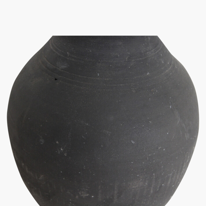Ceramics vase Ladnu