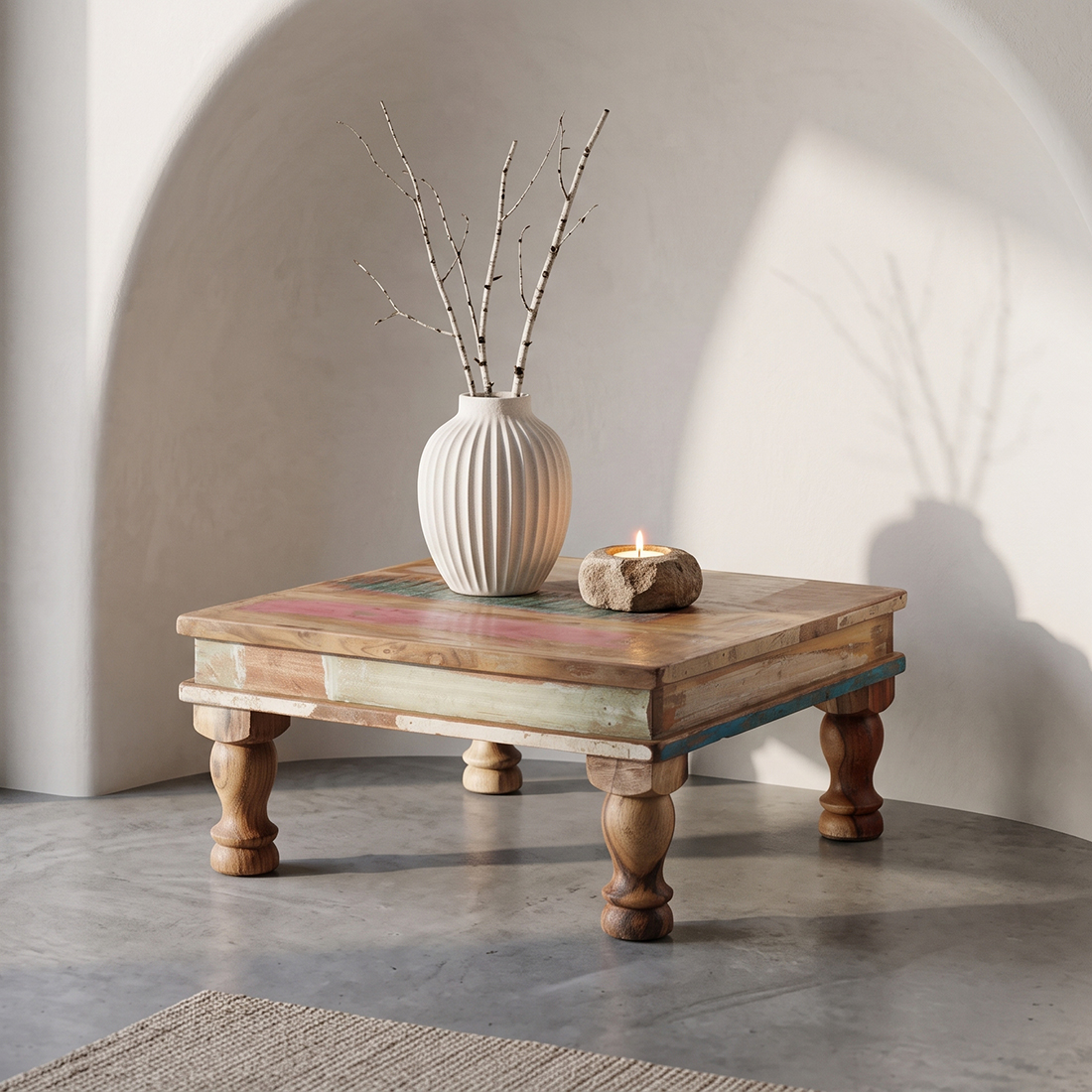 Scrapwood Bajot tafeltje van FSC gerecycled hout met oude verflagen.