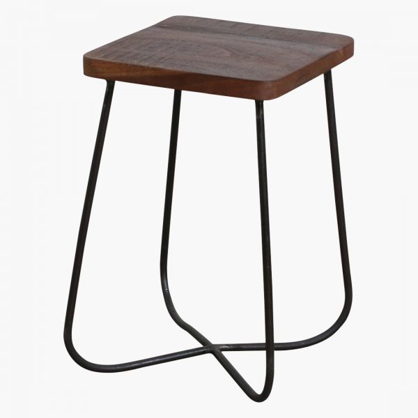 Factory kruk met kruisvoet