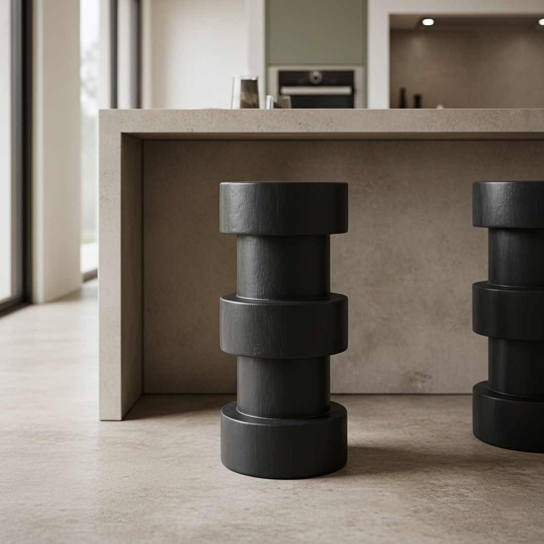 STTW00102A_02 Forma barkruk Totoma zwart