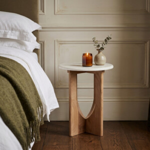 TAST00180_60 Kuching side table white marble