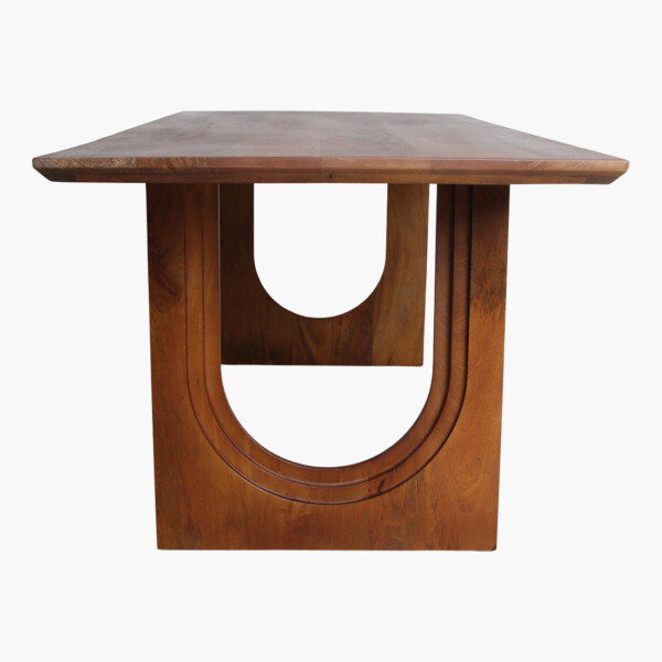 Bullnose eettafel Chamfered Arch